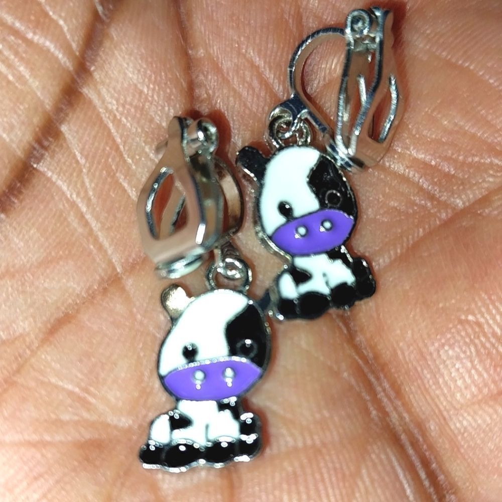Hand Crafted Super cute kid's fashion clip-on earrings - Picture 3 of 5